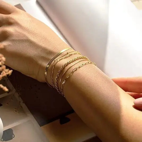Dainty Gold Chain Bracelet Set